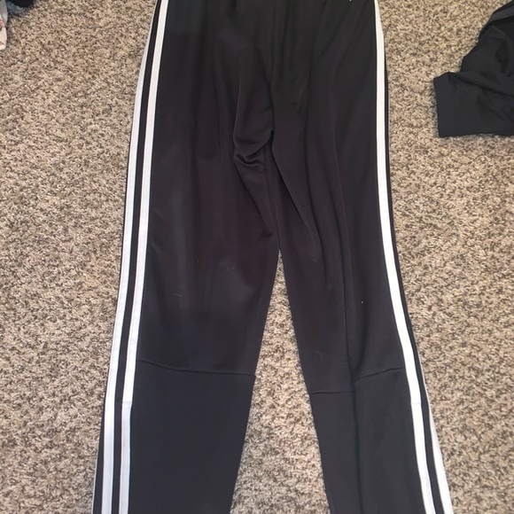 women’s adidas joggers - Picture 2 of 3